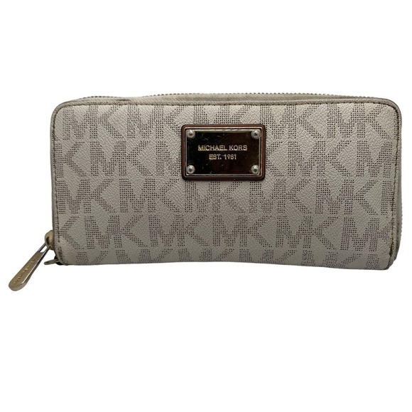 MICHAEL KORS Jet Set Zip Around Wallet - Picture 1 of 12